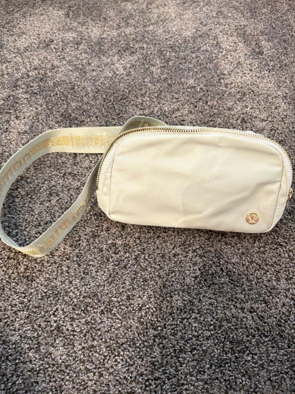 Lululemon Crossover Bag
